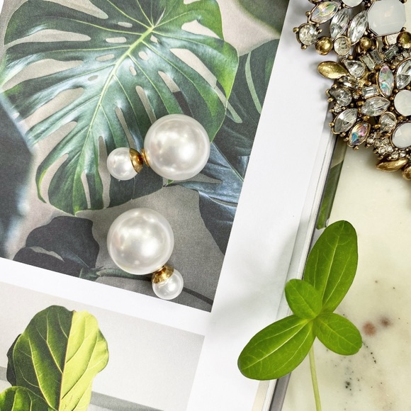 "Penelope" Earrings || White Pearl Statement - Picture 4 of 11